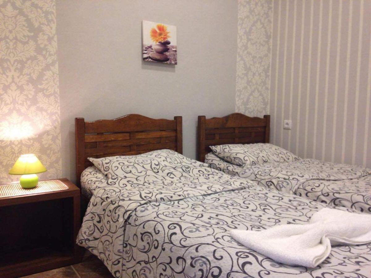 Meidani Guest House ティビリシ エクステリア 写真