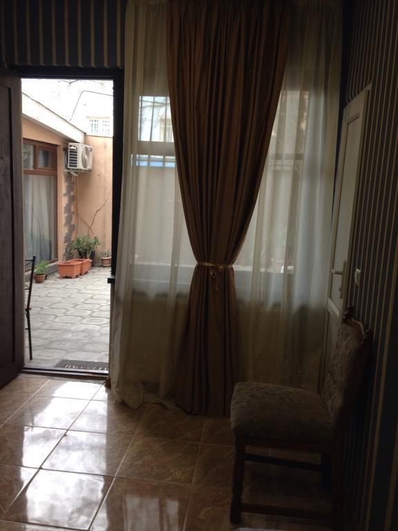 Meidani Guest House ティビリシ エクステリア 写真